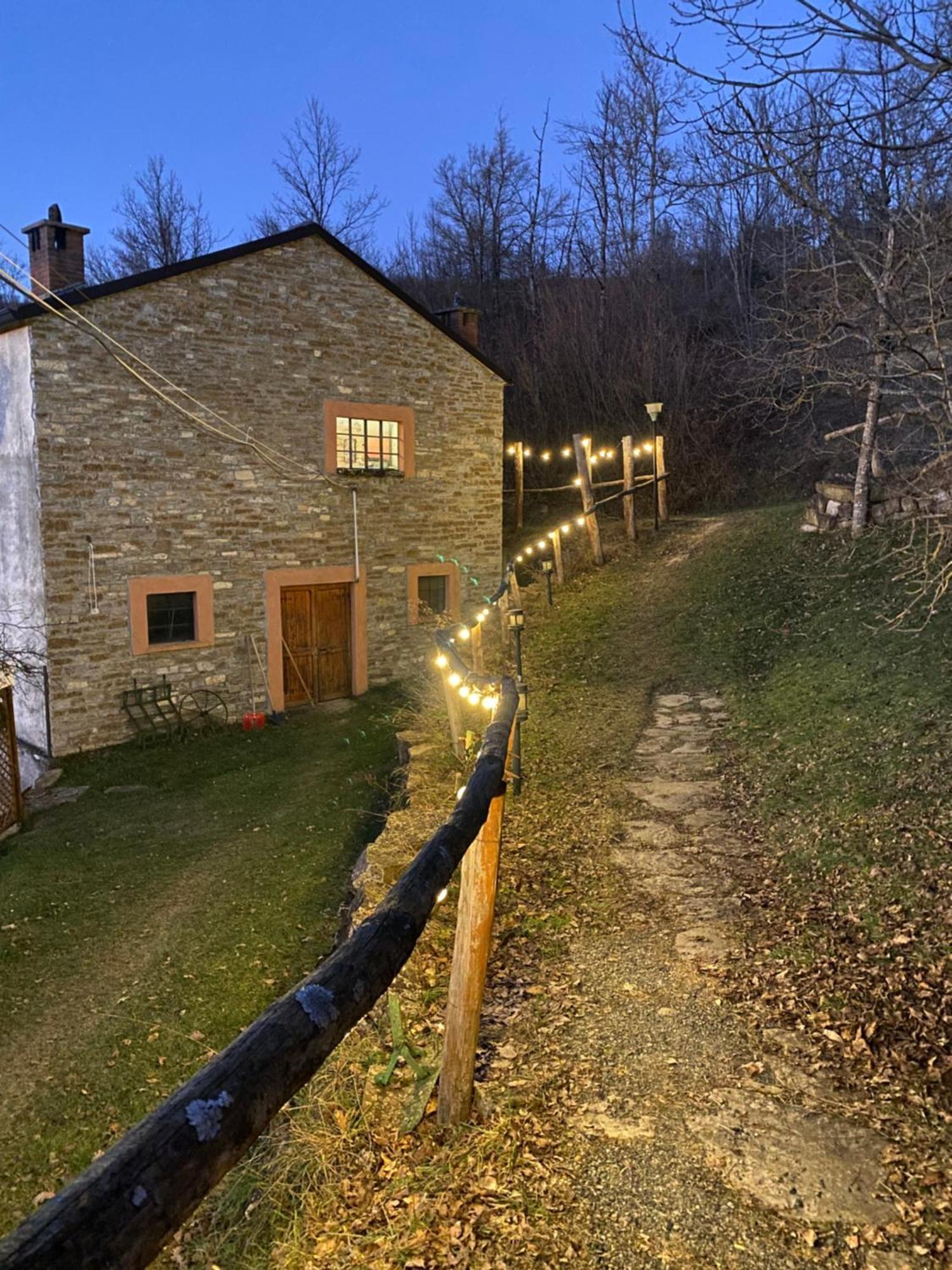 Bed and Breakfast La Lupa E L'Orso Berceto Esterno foto