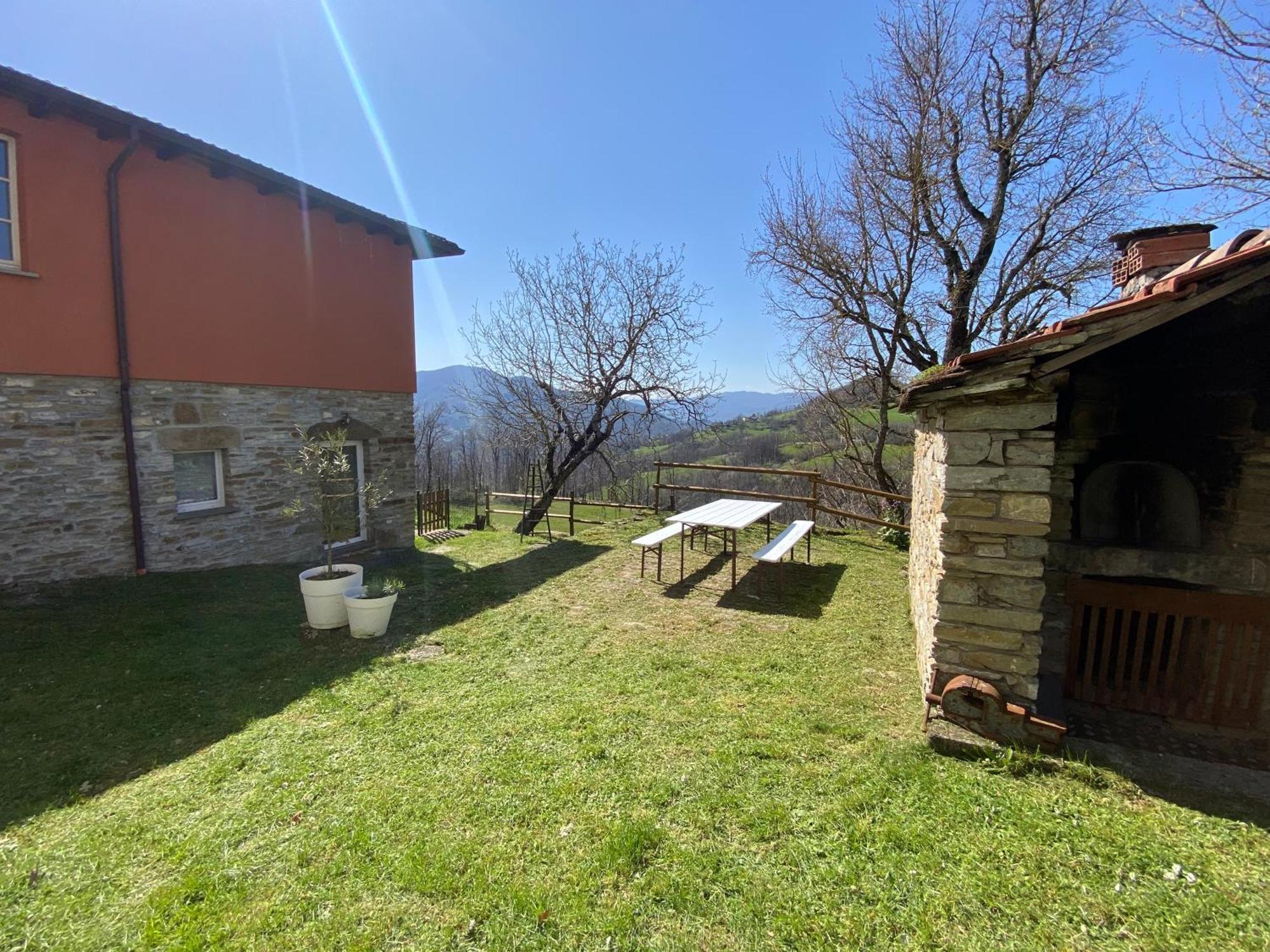 Bed and Breakfast La Lupa E L'Orso Berceto Esterno foto